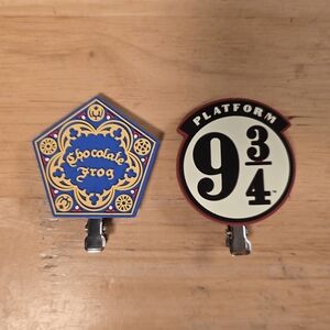 Harry Potter Chocolate Frog & Platform 9 3/4 No Mark Hair Clips